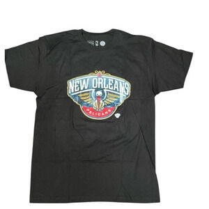 NBA New Orleans Pelicans Stadium Essentials T-Shirt Black Size Medium NWT